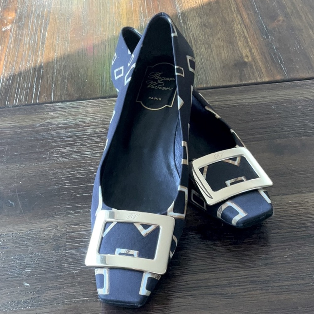 Roger Vivier ballerina flats
